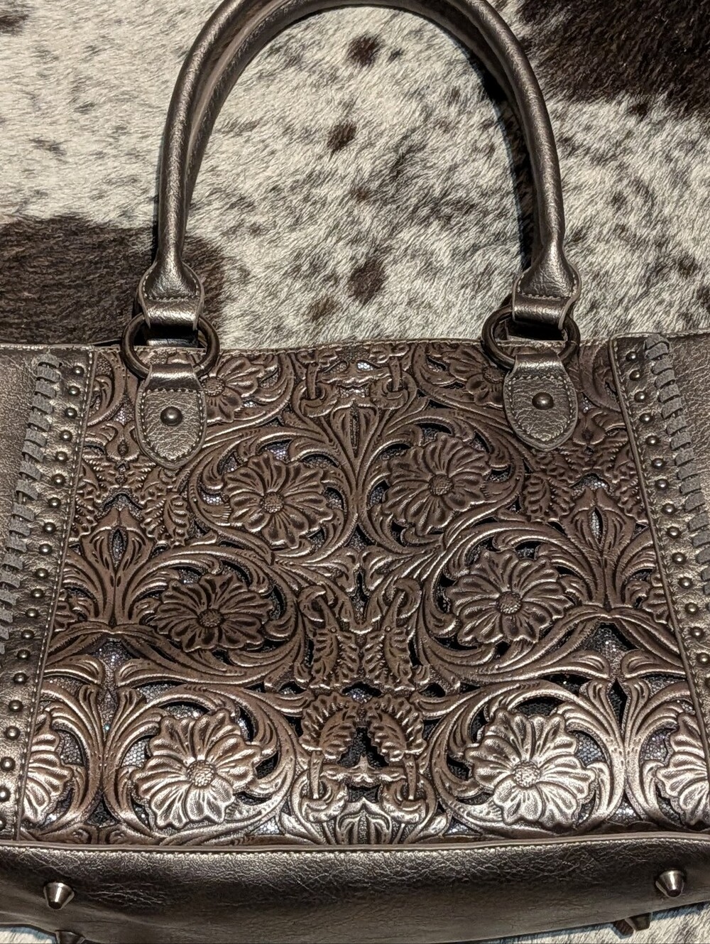 Embossed Floral Metallic Silver Leather Conceal and carry purse